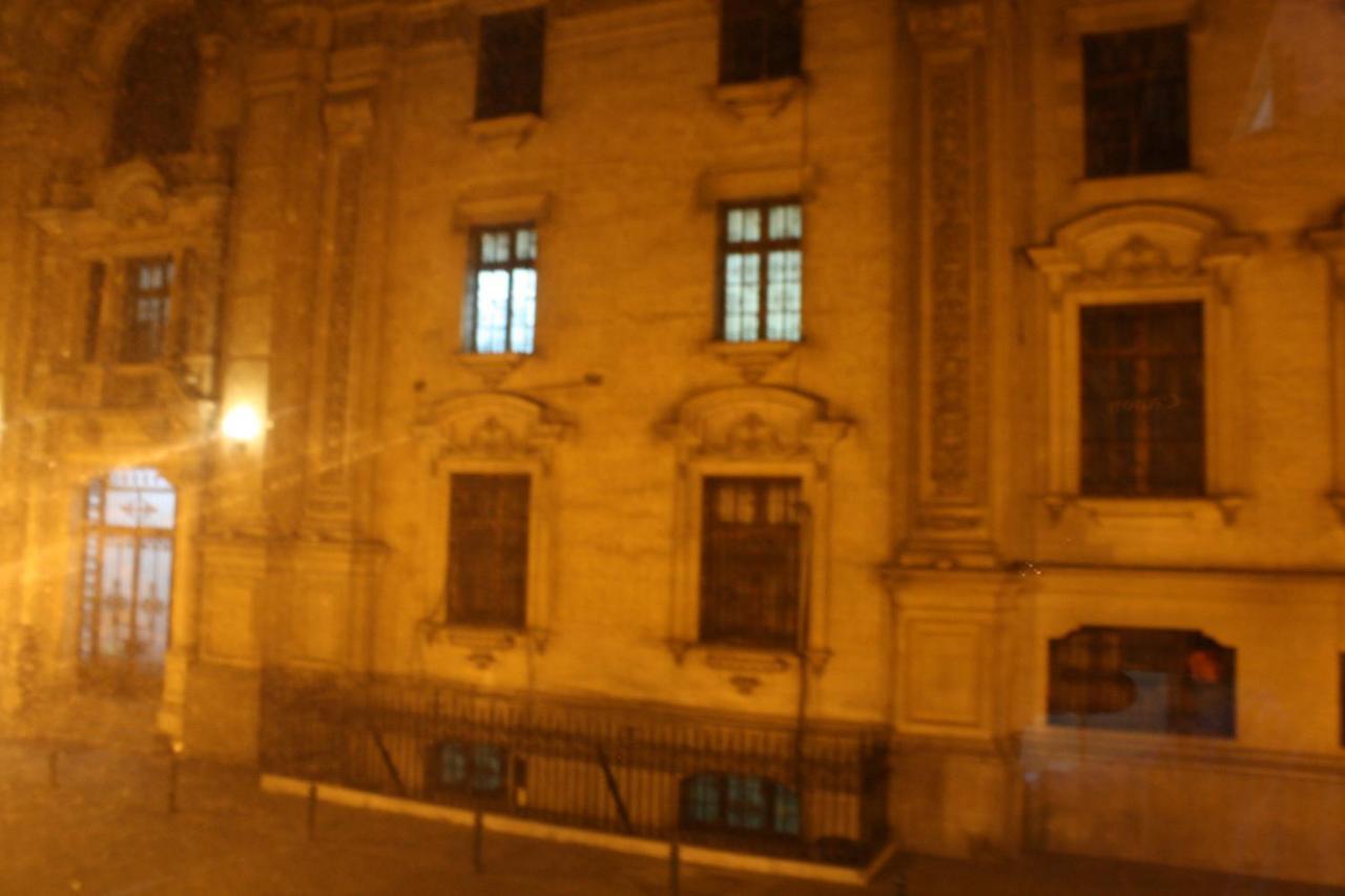Main Square Daire Lima Dış mekan fotoğraf